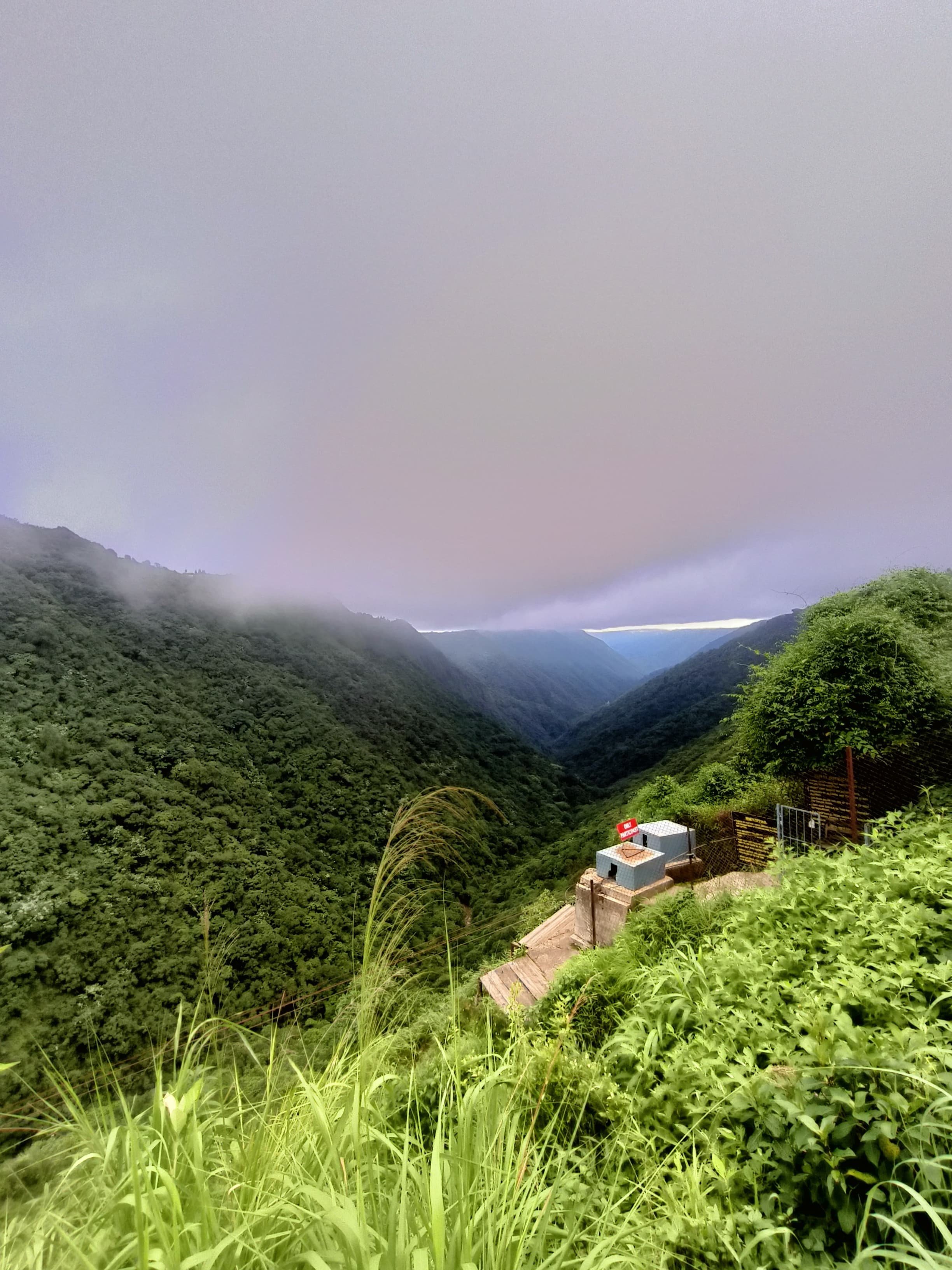 How to Reach Meghalaya