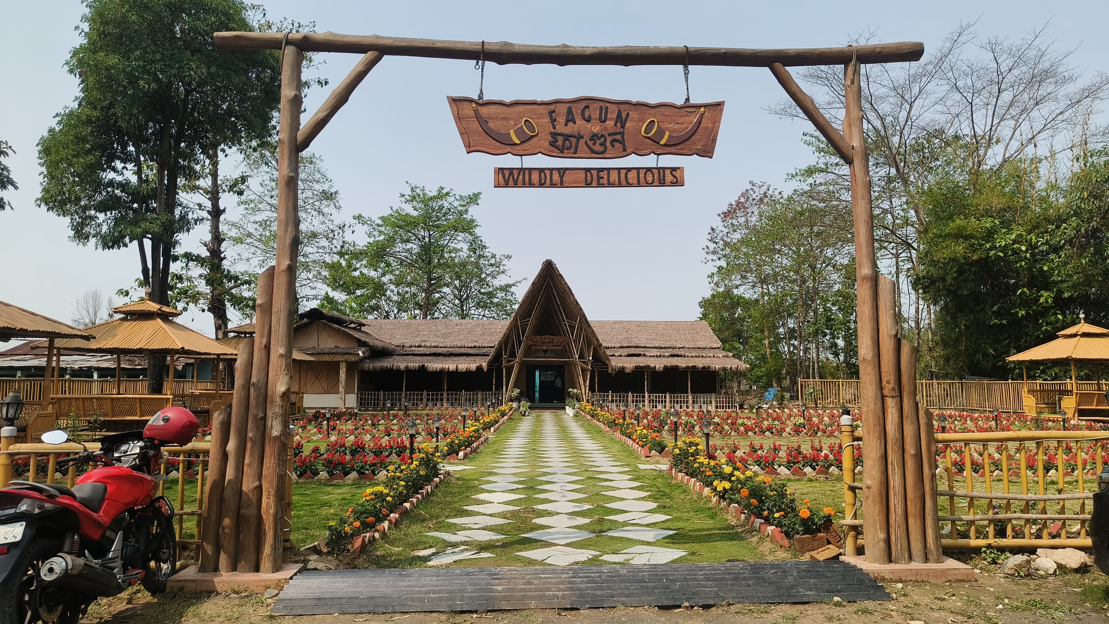 The Crown of Northeast – Premium Meghalaya, Assam & Kaziranga Tour
