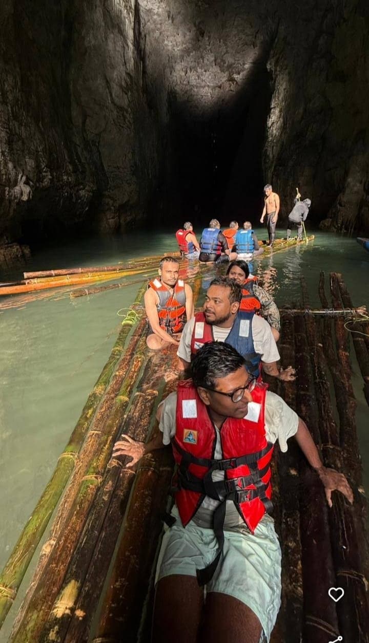 Exploring Krem Chympe Cave