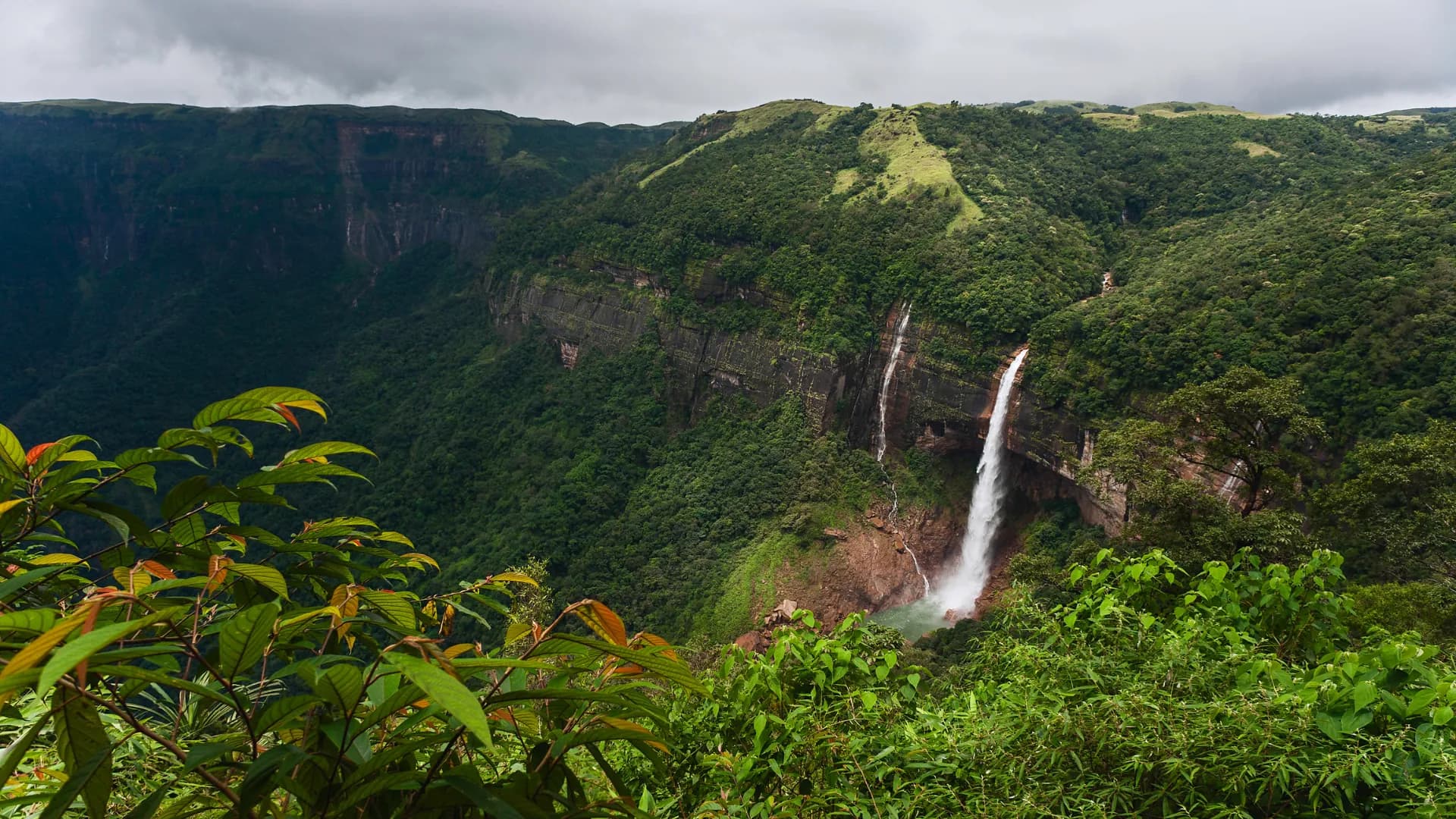 Offbeat Meghalaya: Beyond the Tourist Trail – Your Ultimate 8‑Day Adventure
